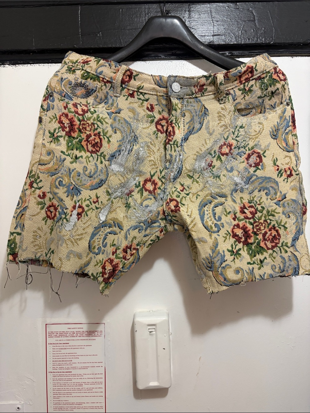 Tapestry Floral Jean Shorts - Beige Floral Print